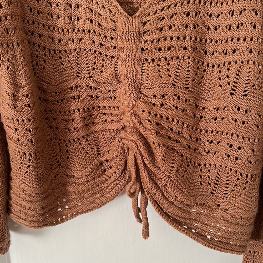 Cinched sweater | American threads - Picture 2 of 5
